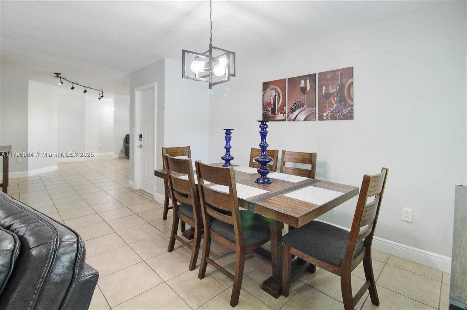 Small Image of 20121 SOUTH WEST 79TH AVE, Cutler Bay Number 5