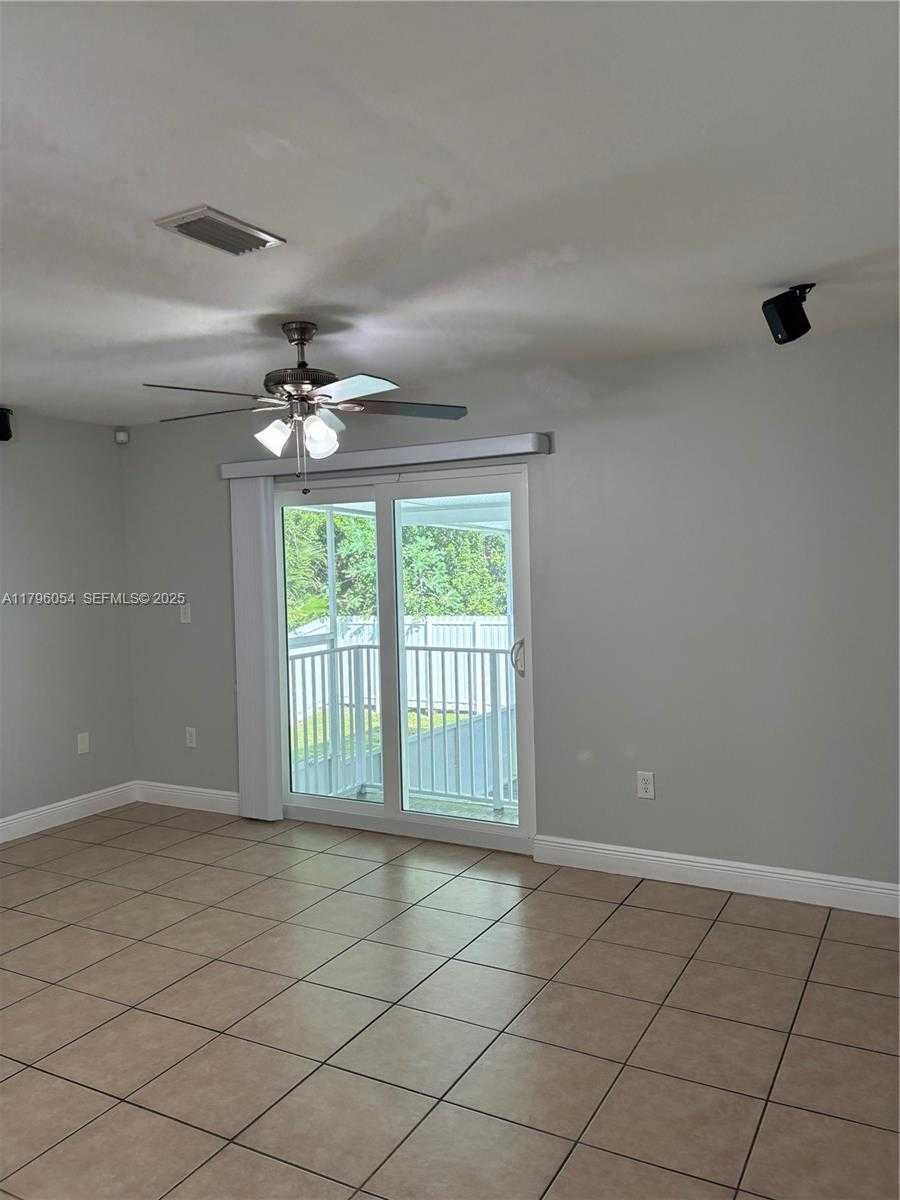 Small Image of 20121 SOUTH WEST 79TH AVE, Cutler Bay Number 56