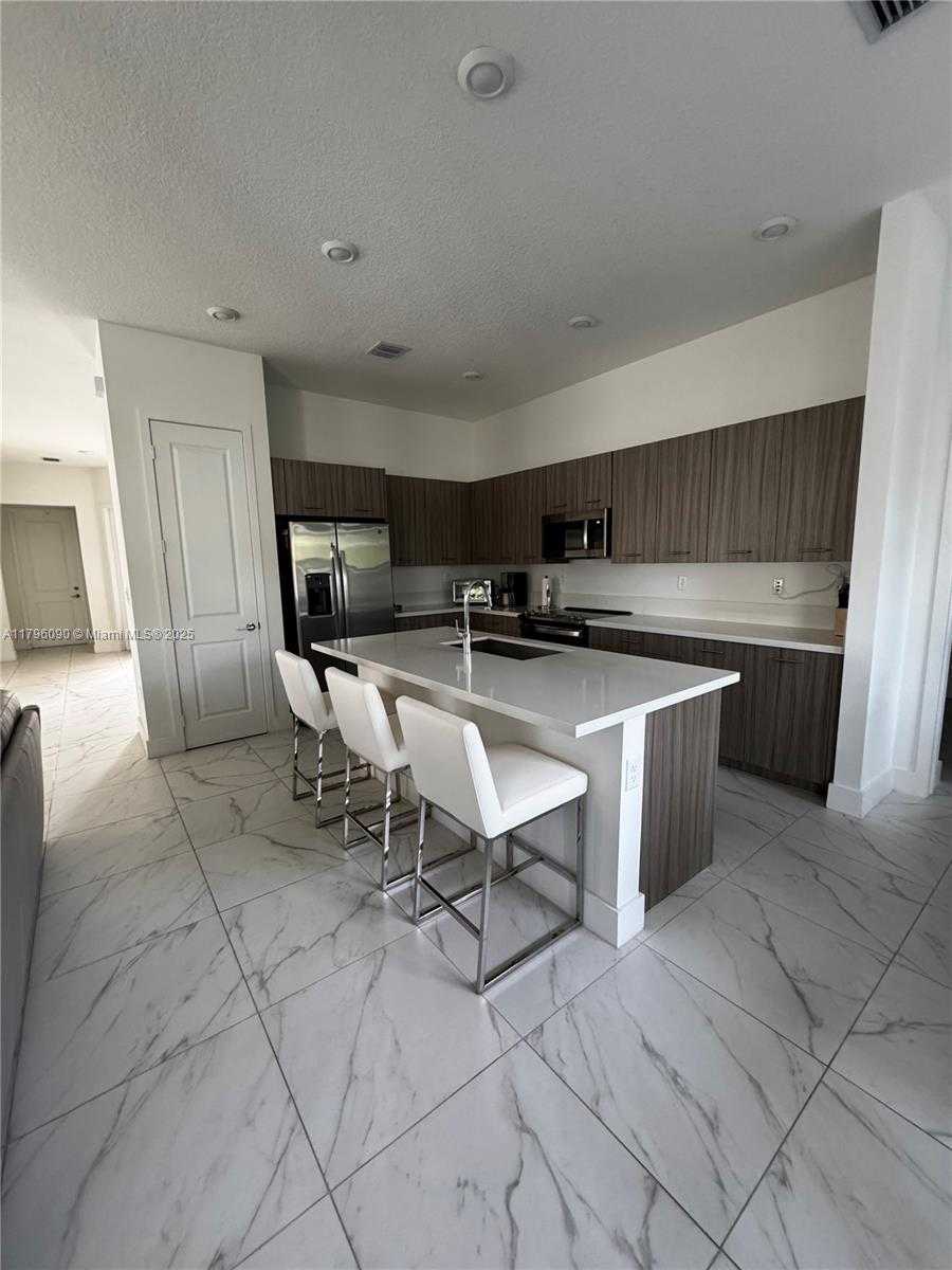 Small Image of 4409 SOUTH WEST 173RD AVE, Miramar Number 11