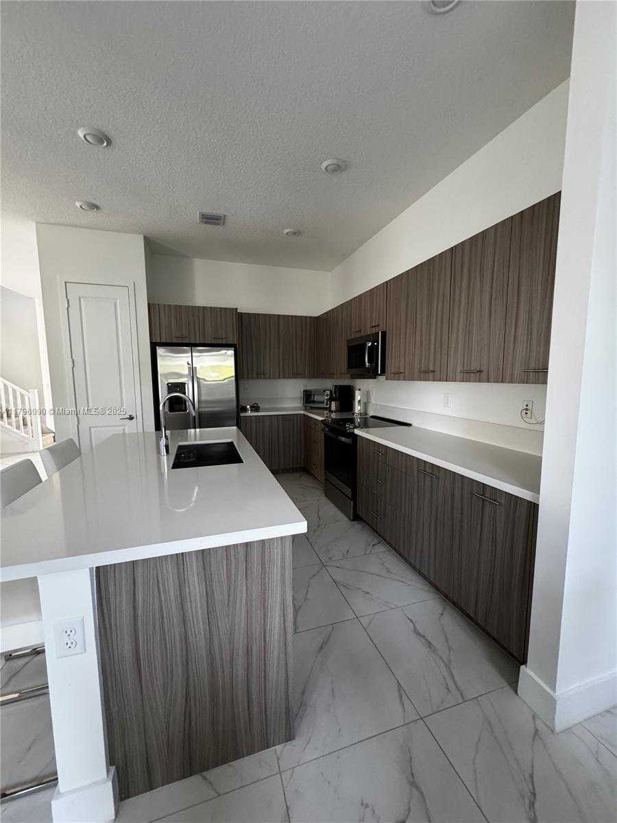 Small Image of 4409 SOUTH WEST 173RD AVE, Miramar Number 12