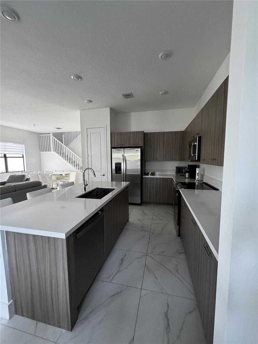 Small Image of 4409 SOUTH WEST 173RD AVE, Miramar Number 13