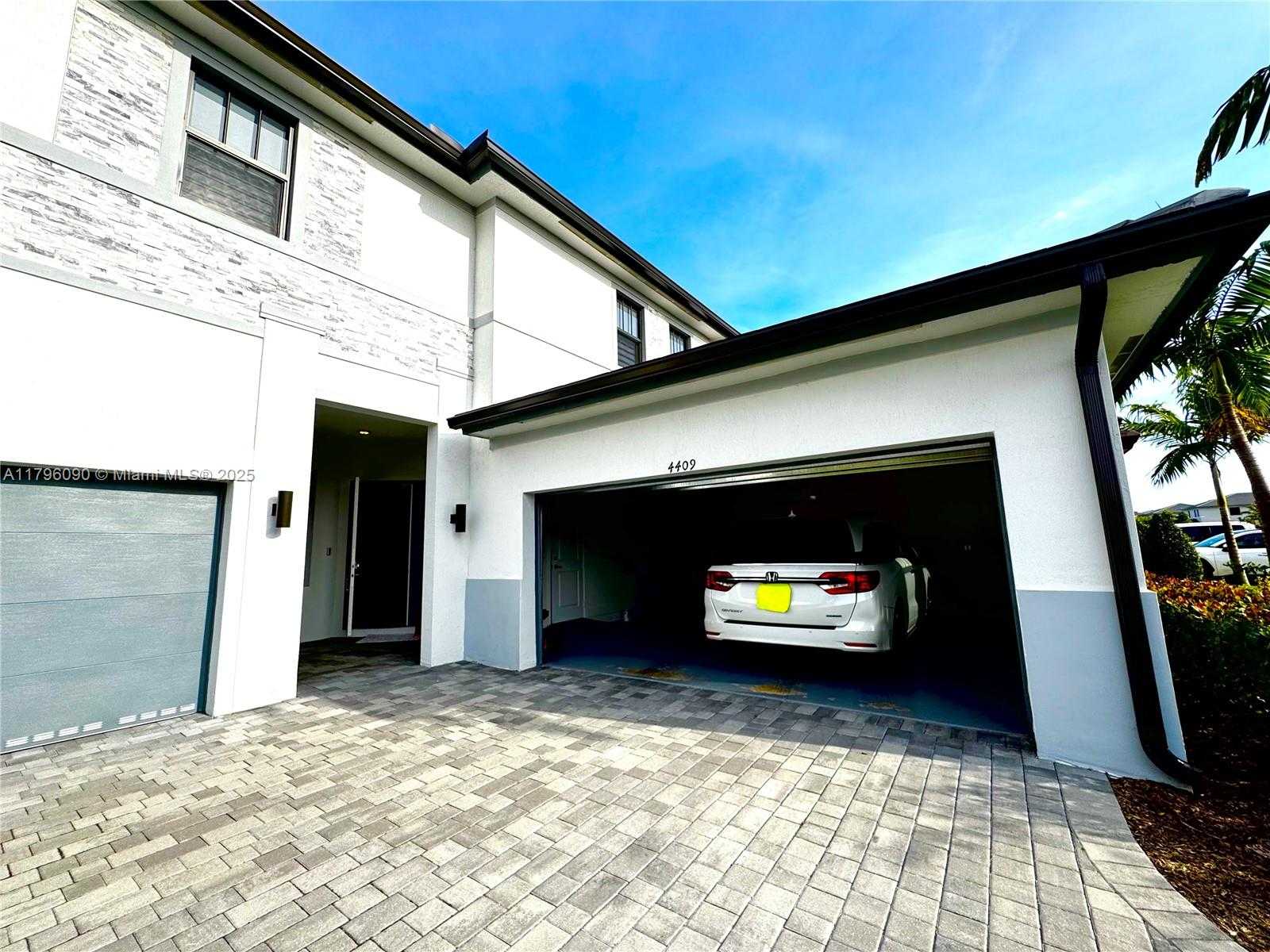 Small Image of 4409 SOUTH WEST 173RD AVE, Miramar Number 19