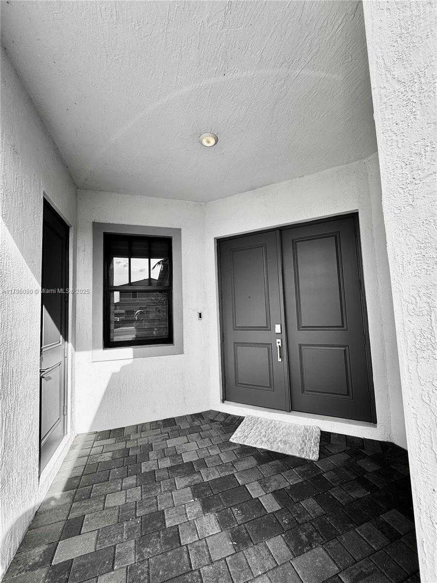 Small Image of 4409 SOUTH WEST 173RD AVE, Miramar Number 2