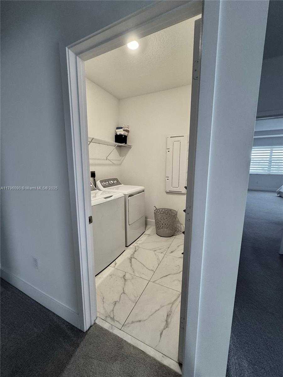 Small Image of 4409 SOUTH WEST 173RD AVE, Miramar Number 24