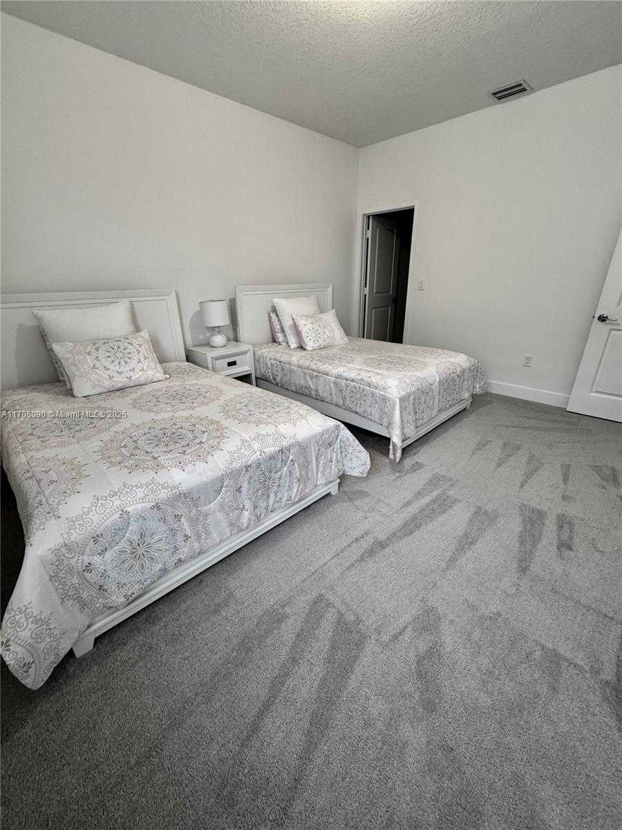 Small Image of 4409 SOUTH WEST 173RD AVE, Miramar Number 30