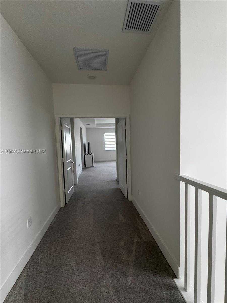 Small Image of 4409 SOUTH WEST 173RD AVE, Miramar Number 31