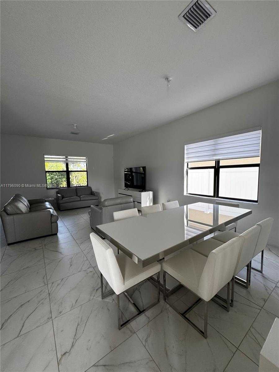 Small Image of 4409 SOUTH WEST 173RD AVE, Miramar Number 8