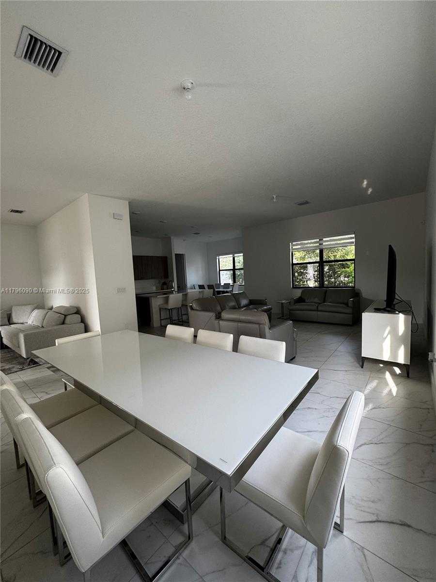 Small Image of 4409 SOUTH WEST 173RD AVE, Miramar Number 9
