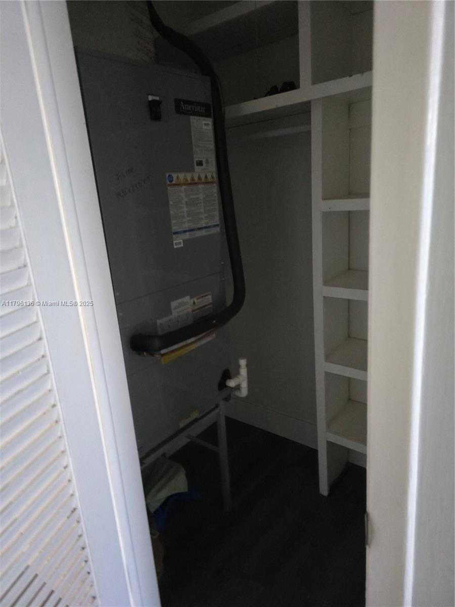 Small Image of 3711 VAN BUREN ST, Hollywood Number 10