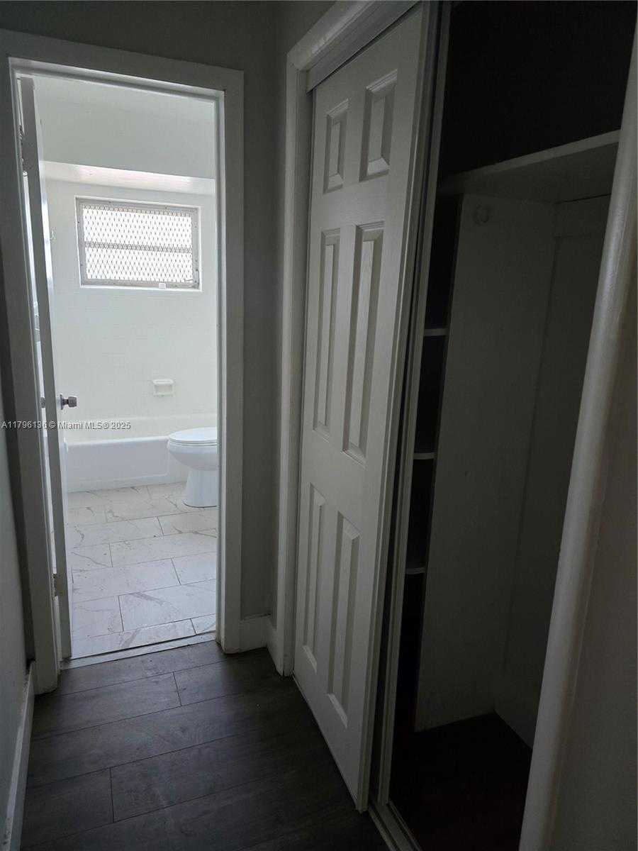 Small Image of 3711 VAN BUREN ST, Hollywood Number 11