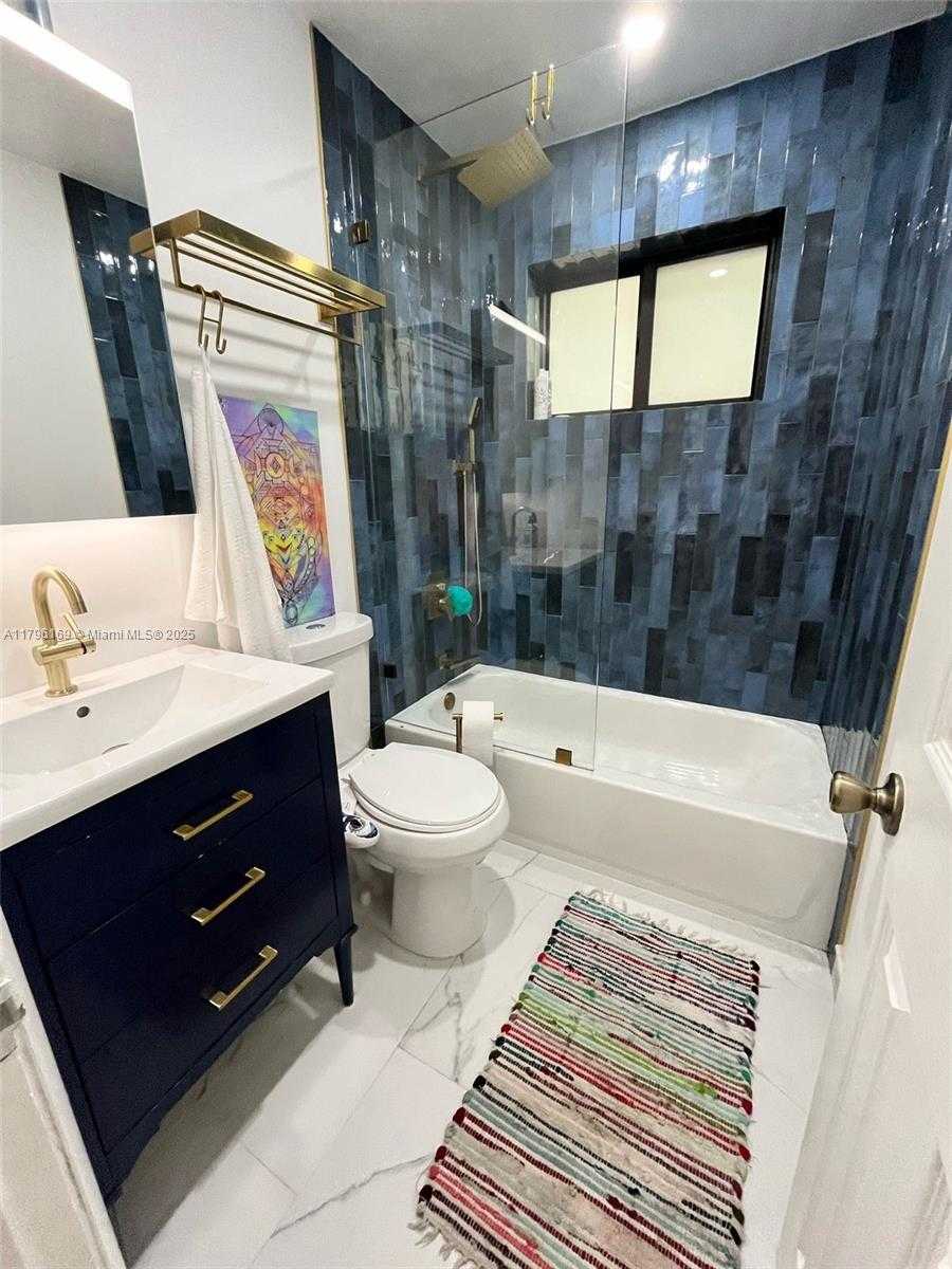 Small Image of 722 SOUTH WEST 10TH ST, Hallandale Beach Number 10