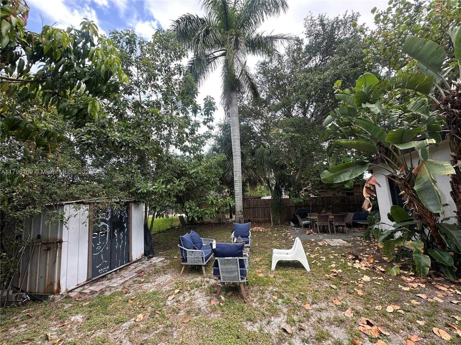 Small Image of 722 SOUTH WEST 10TH ST, Hallandale Beach Number 21