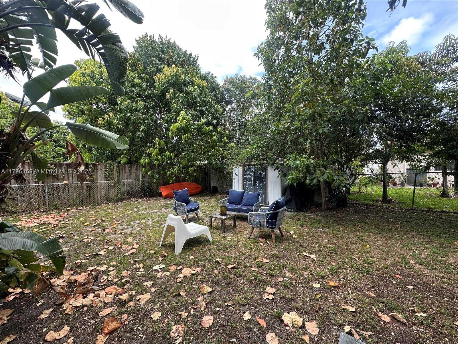 Small Image of 722 SOUTH WEST 10TH ST, Hallandale Beach Number 24