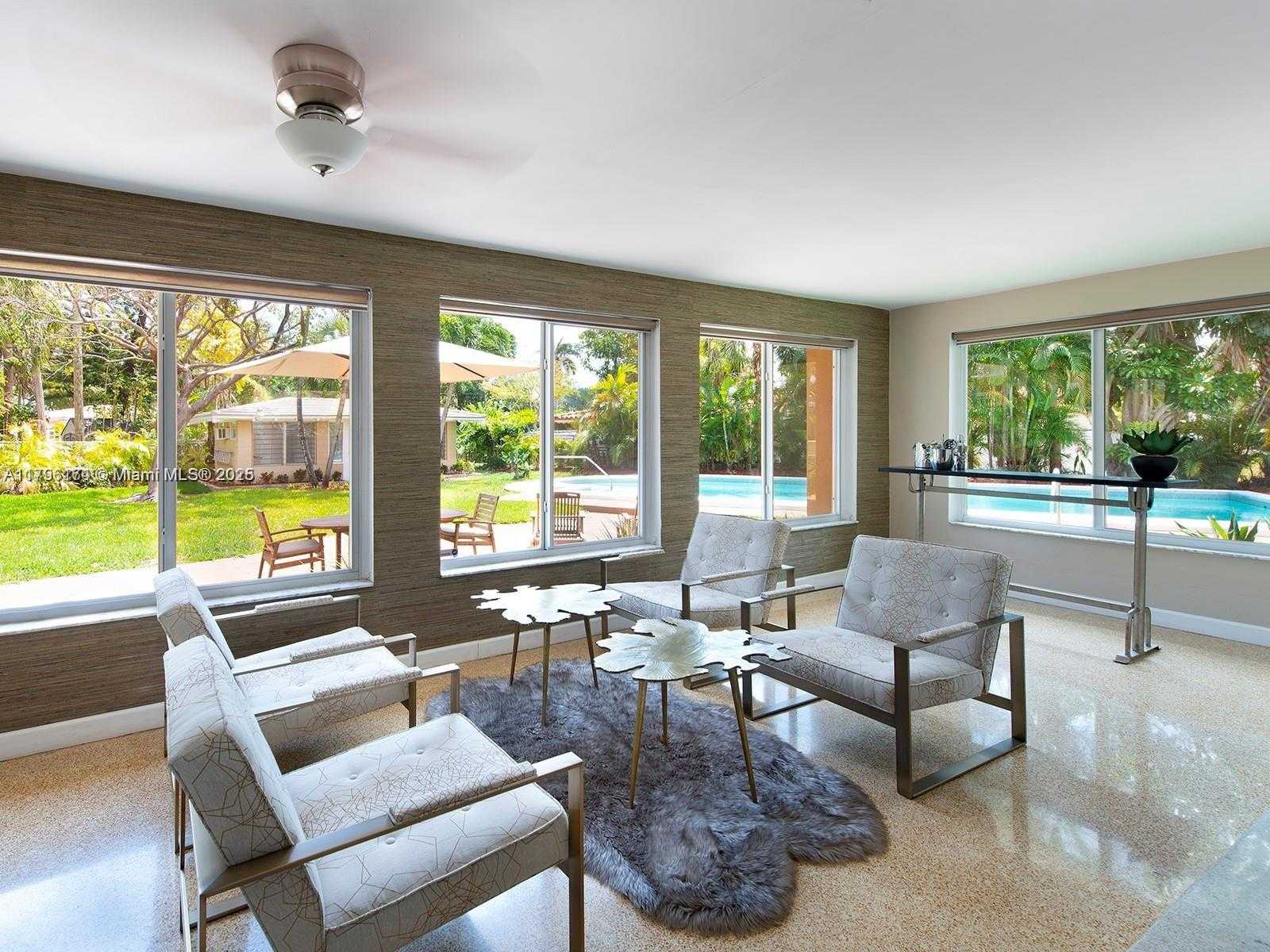 Small Image of 10643 NORTH EAST 10TH PL, Miami Shores Number 11