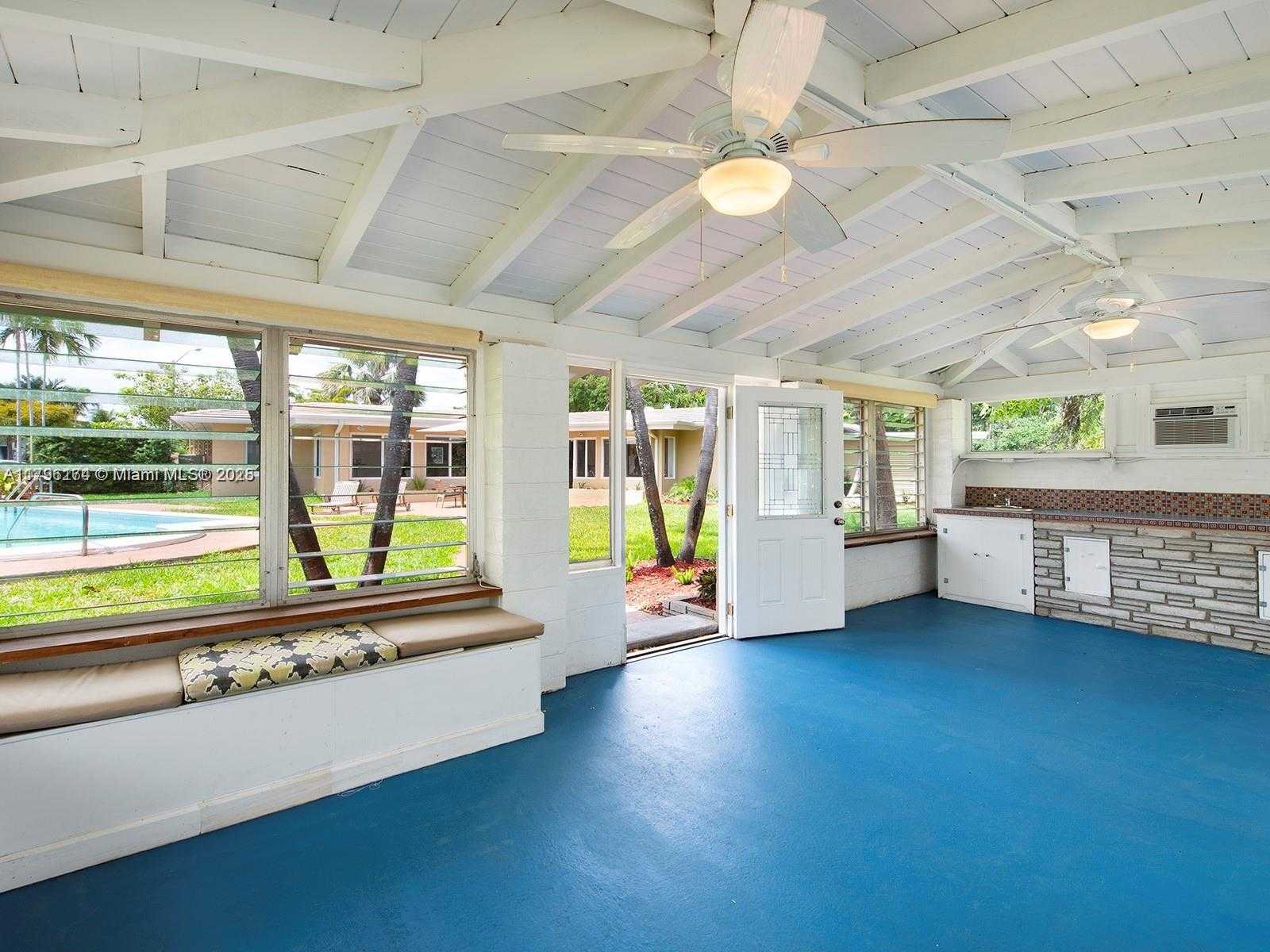 Small Image of 10643 NORTH EAST 10TH PL, Miami Shores Number 23