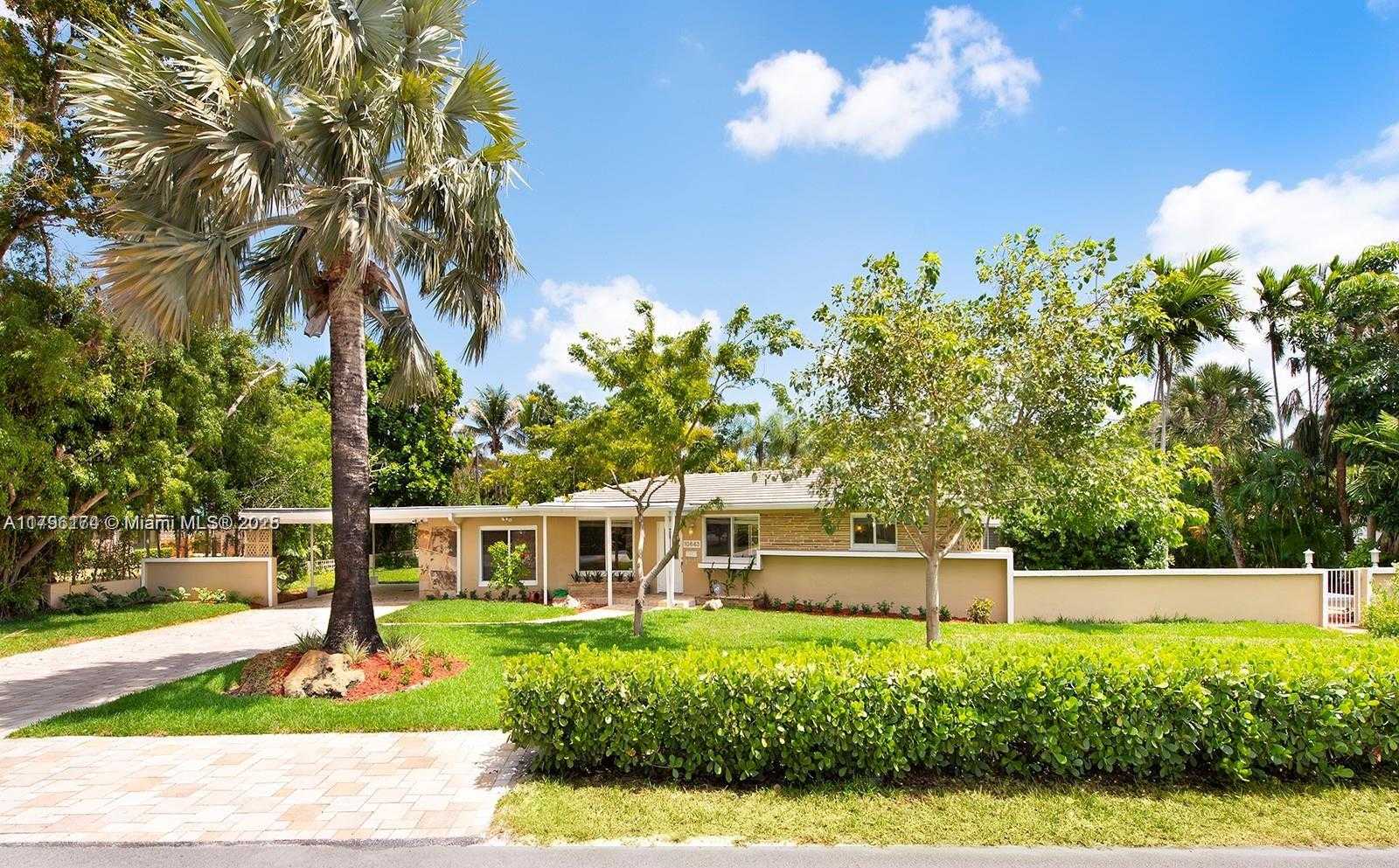 Small Image of 10643 NORTH EAST 10TH PL, Miami Shores Number 24