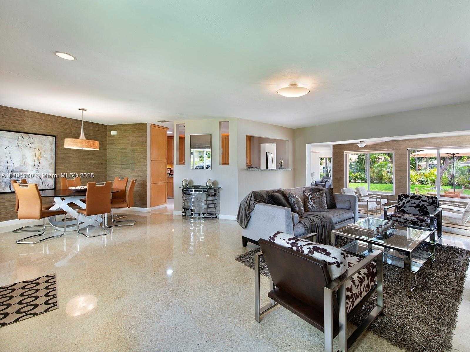 Small Image of 10643 NORTH EAST 10TH PL, Miami Shores Number 6