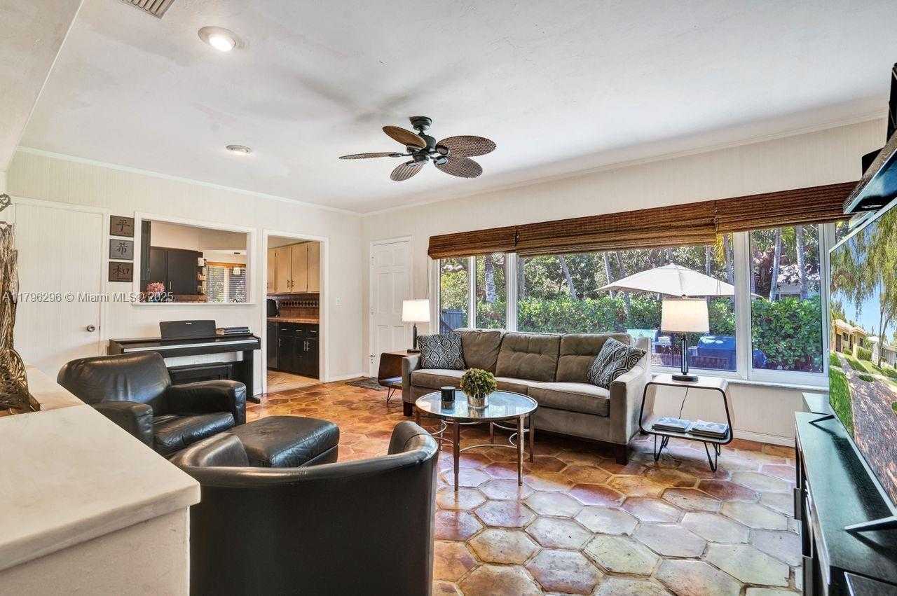 Small Image of 825 NORTH EAST 98TH ST, Miami Shores Number 11