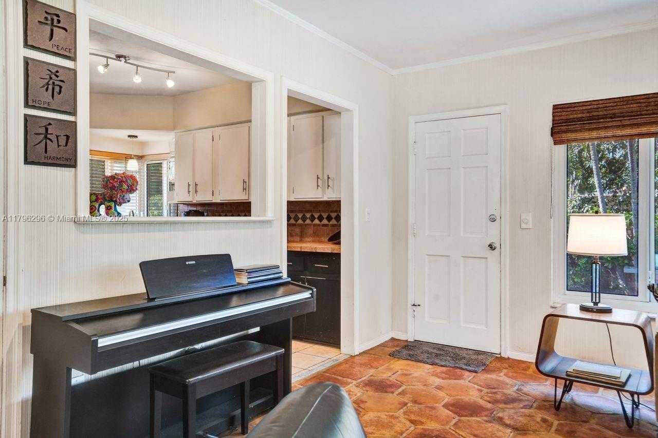 Small Image of 825 NORTH EAST 98TH ST, Miami Shores Number 17