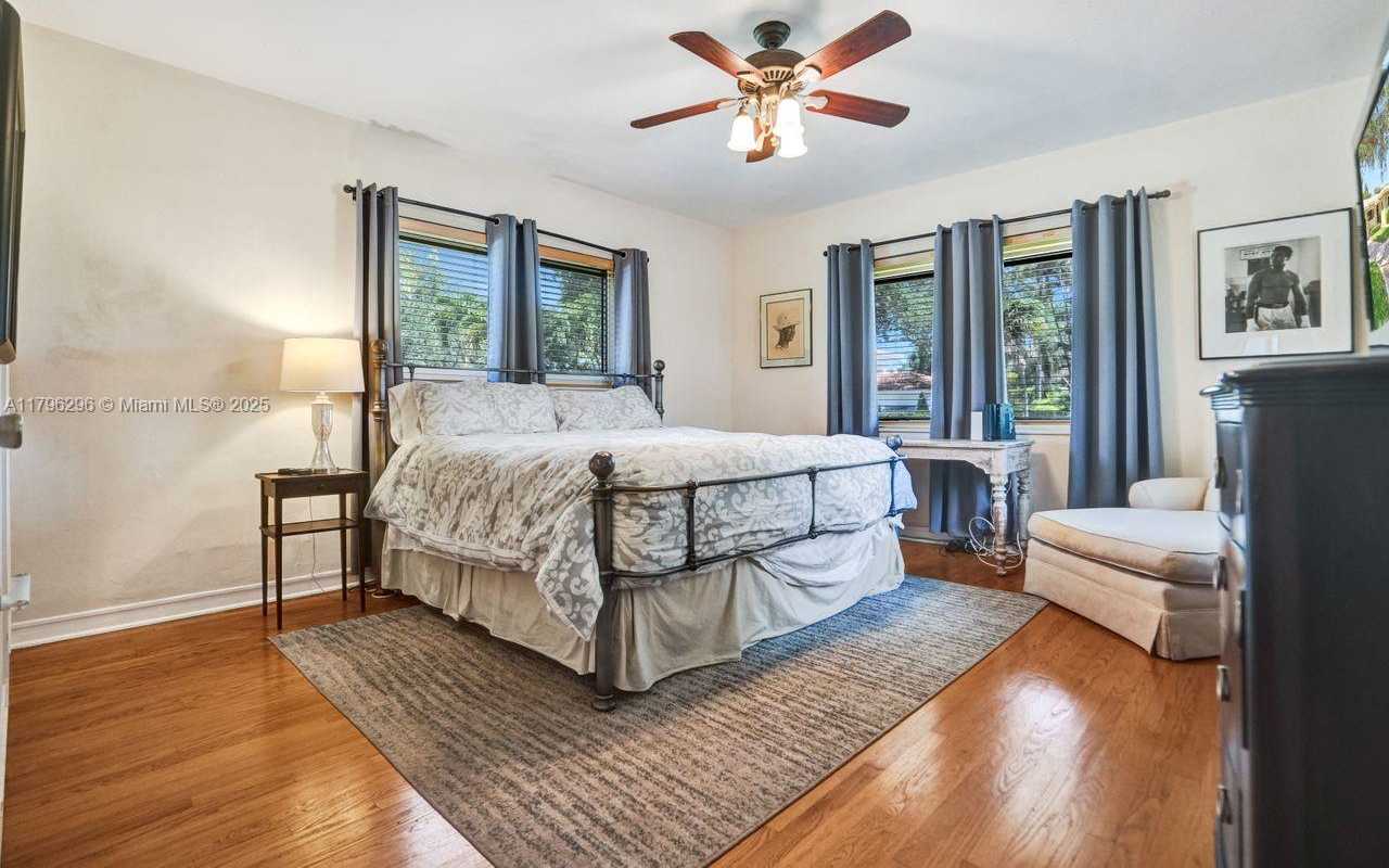 Small Image of 825 NORTH EAST 98TH ST, Miami Shores Number 21