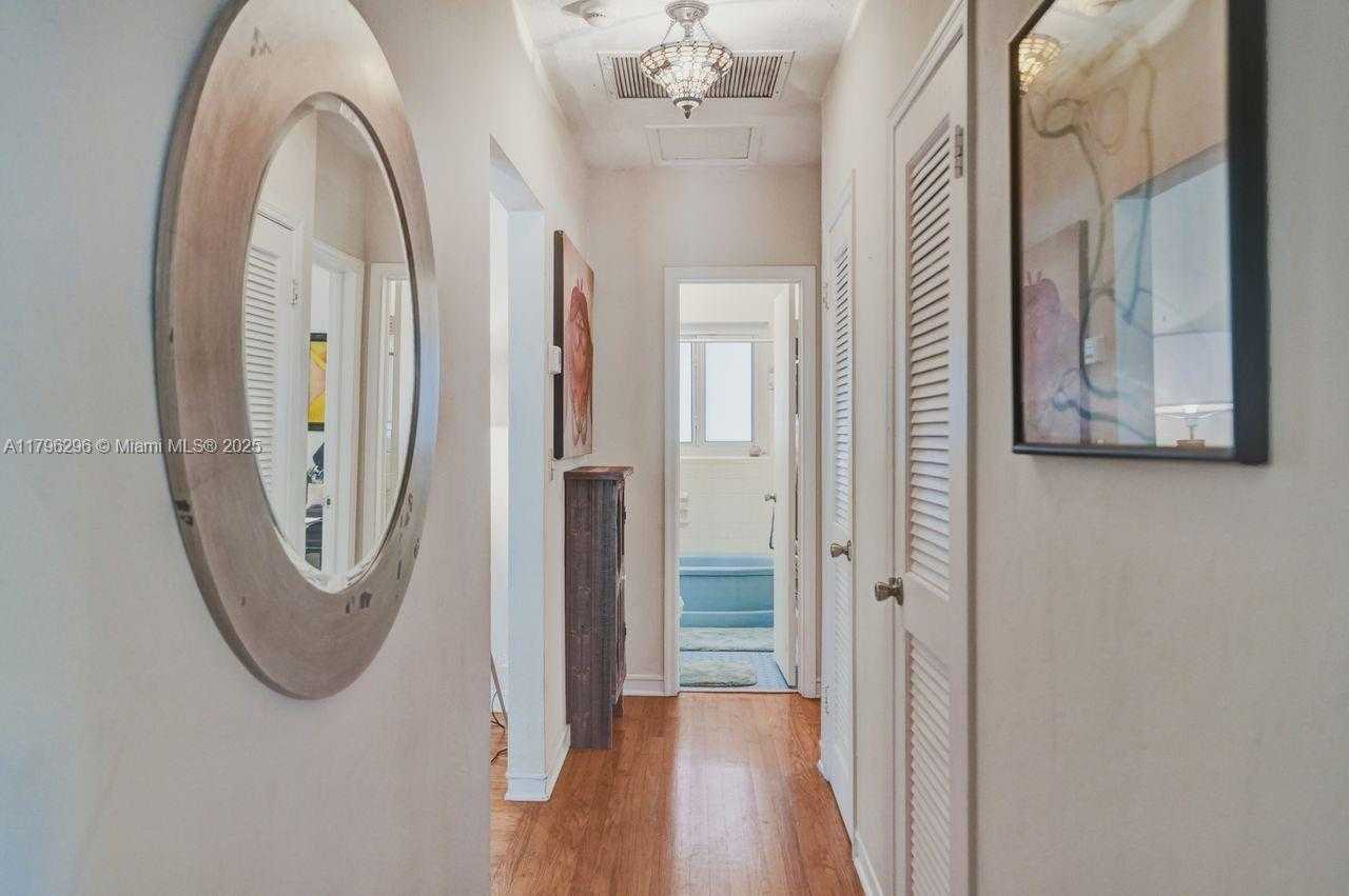 Small Image of 825 NORTH EAST 98TH ST, Miami Shores Number 23