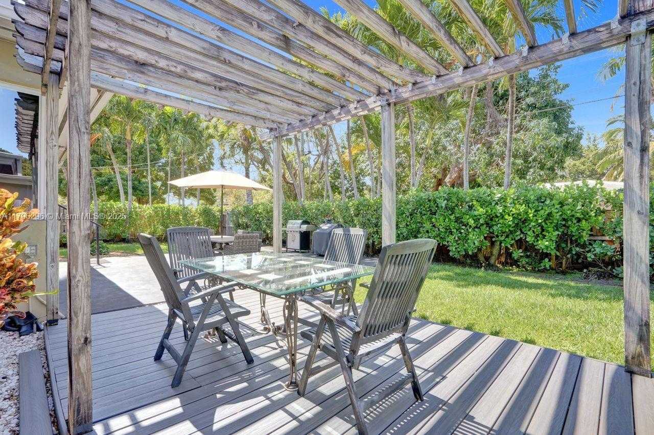 Small Image of 825 NORTH EAST 98TH ST, Miami Shores Number 35