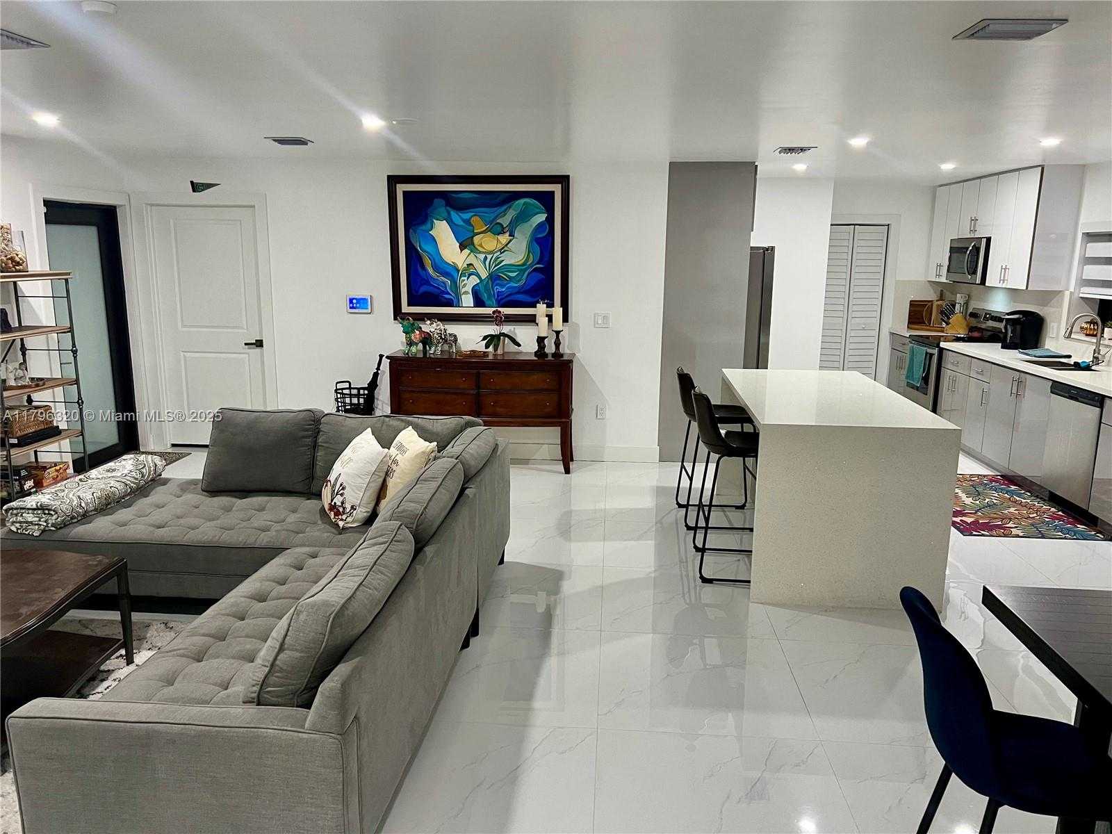 Small Image of 18133 SOUTH WEST 93RD AVE, Palmetto Bay Number 4