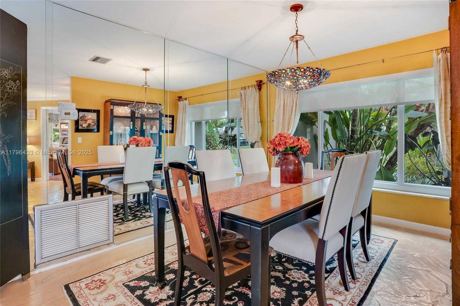 Small Image of 610 LAKE DASHA CIR, Plantation Number 13