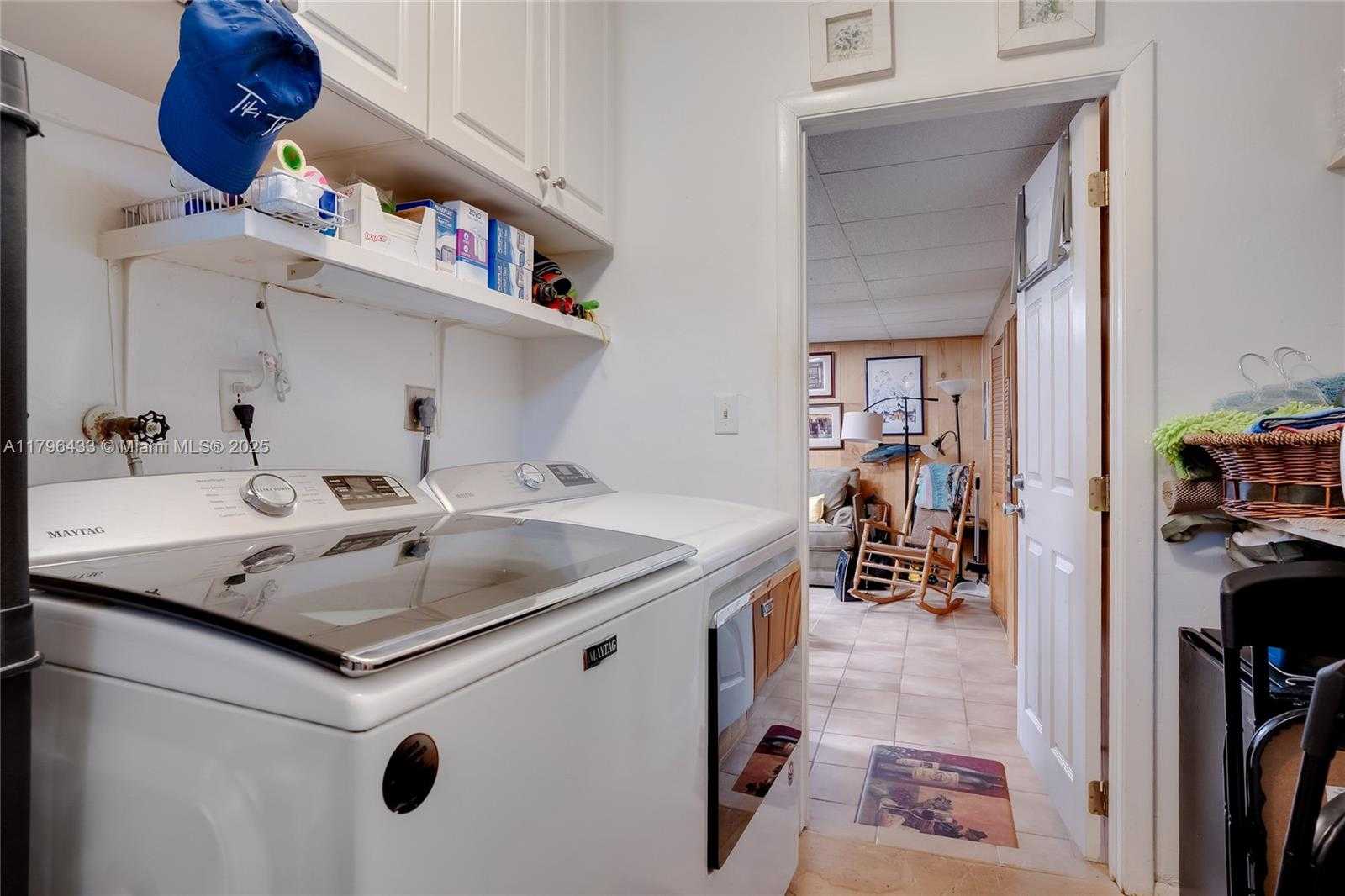 Small Image of 610 LAKE DASHA CIR, Plantation Number 23