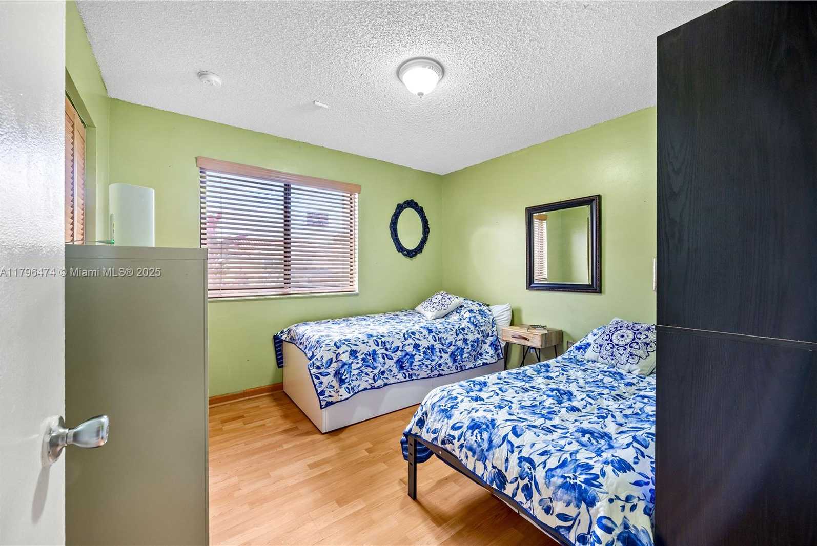 Small Image of 2462 WEST 65TH ST, Hialeah Number 17