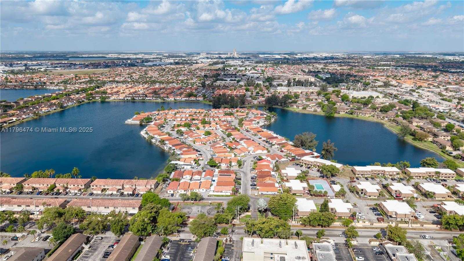 Small Image of 2462 WEST 65TH ST, Hialeah Number 29