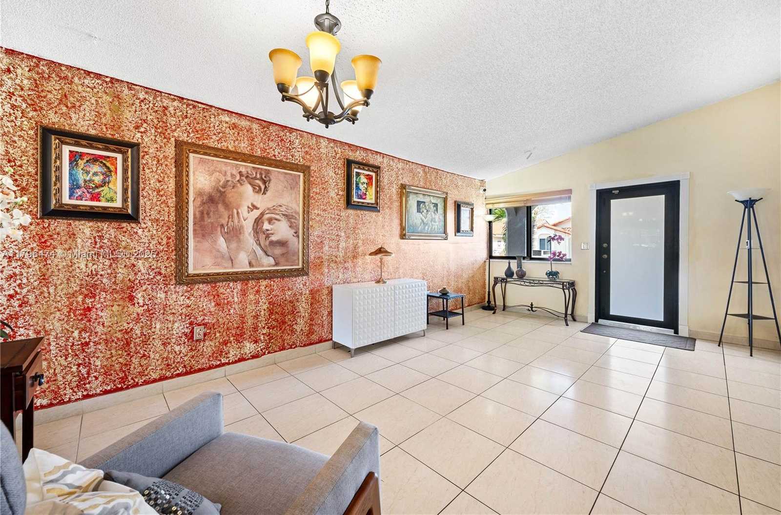 Small Image of 2462 WEST 65TH ST, Hialeah Number 4