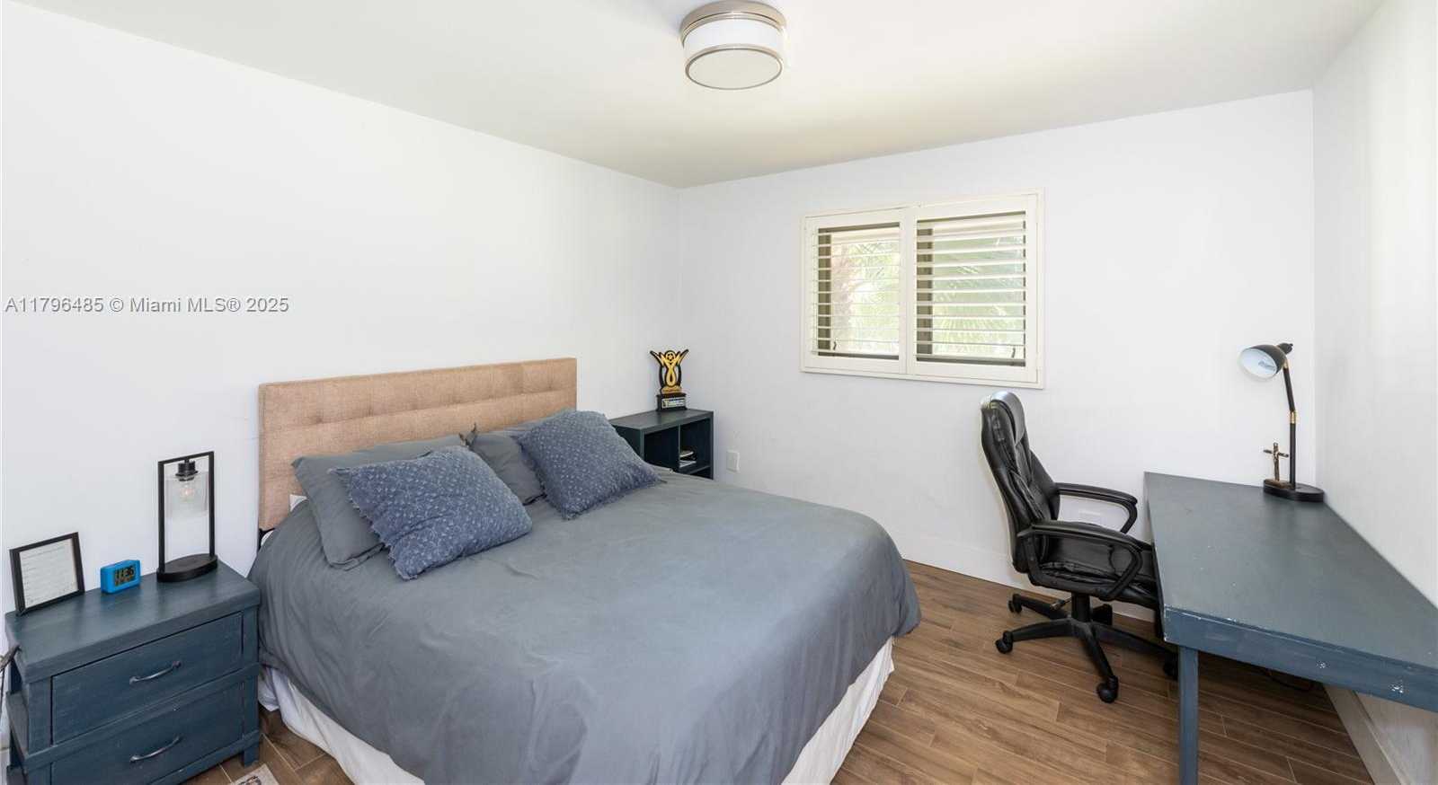 Small Image of 12300 SOUTH WEST 67TH AVE, Pinecrest Number 23