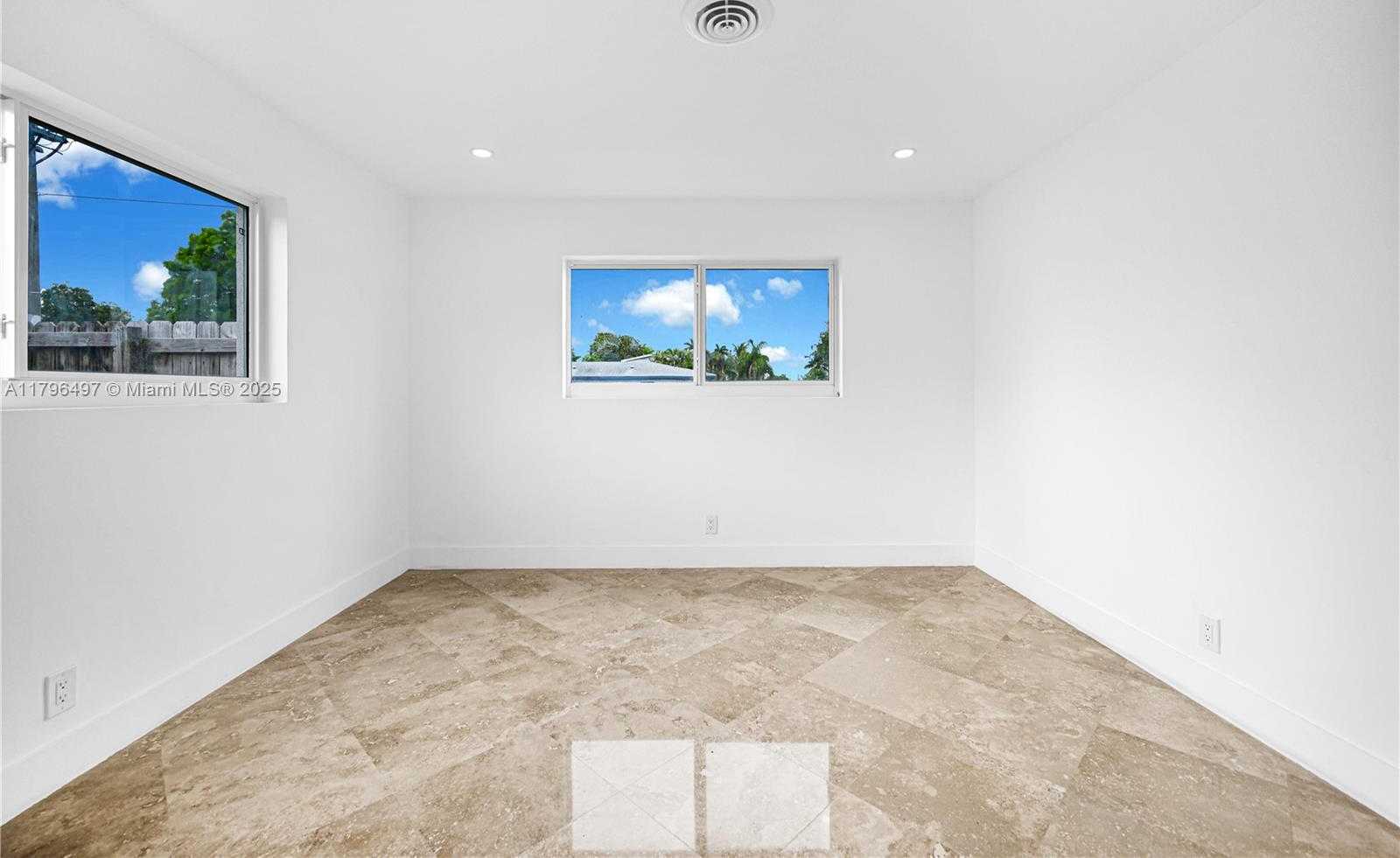 Small Image of 5510 NORTH EAST 18TH AVE, Fort Lauderdale Number 32