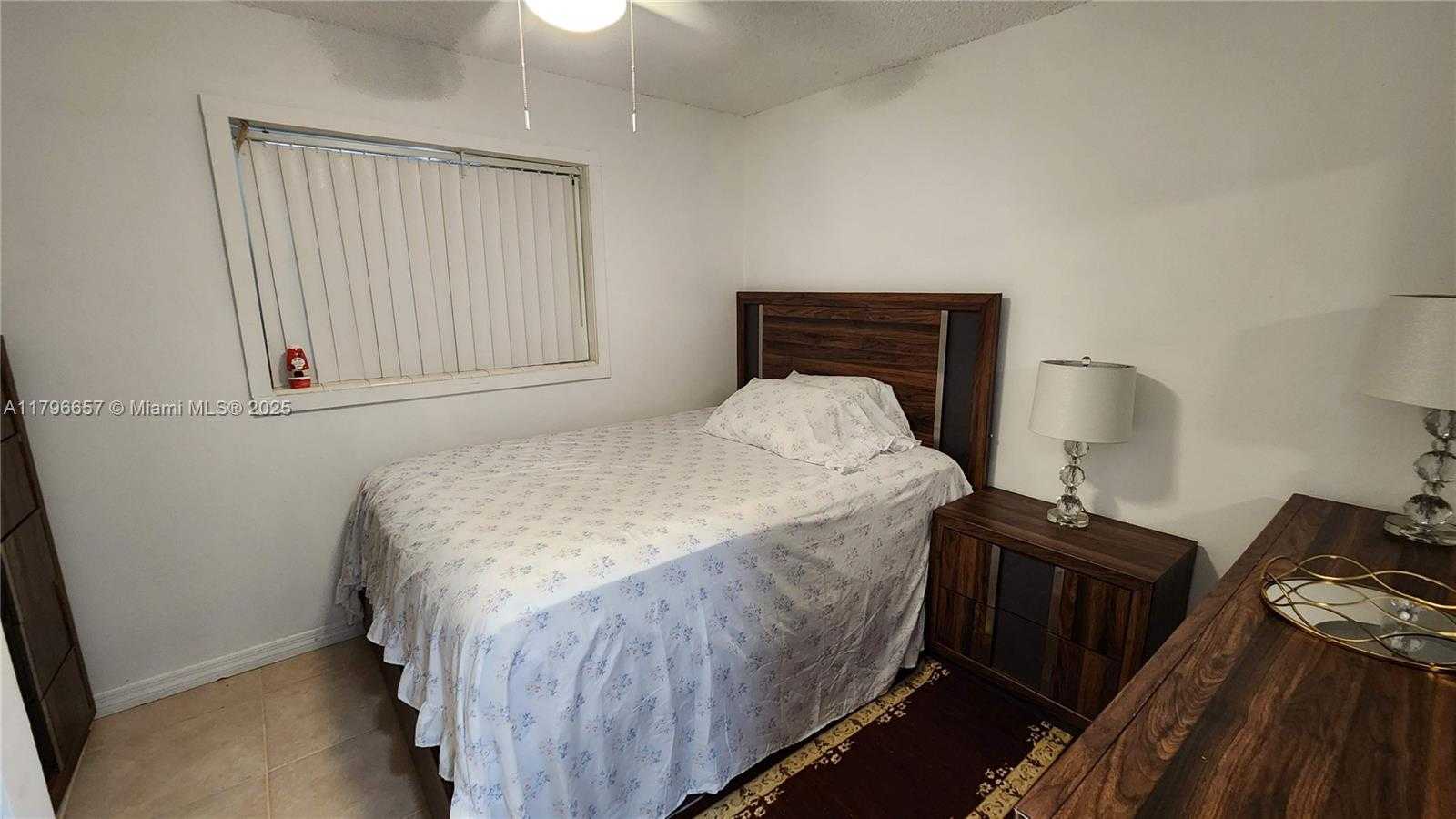 Small Image of 6881 SHERIDAN ST, Hollywood Number 17