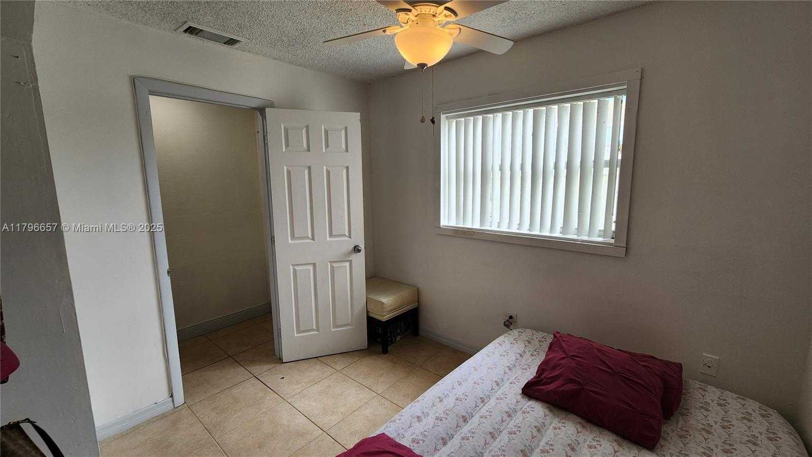 Small Image of 6881 SHERIDAN ST, Hollywood Number 20