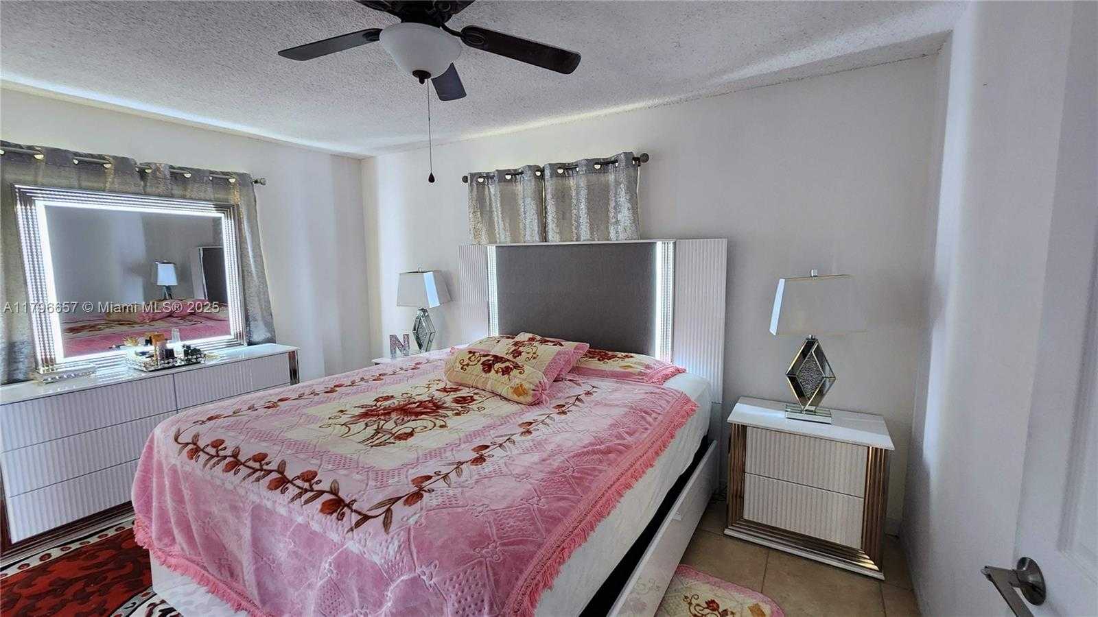 Small Image of 6881 SHERIDAN ST, Hollywood Number 23