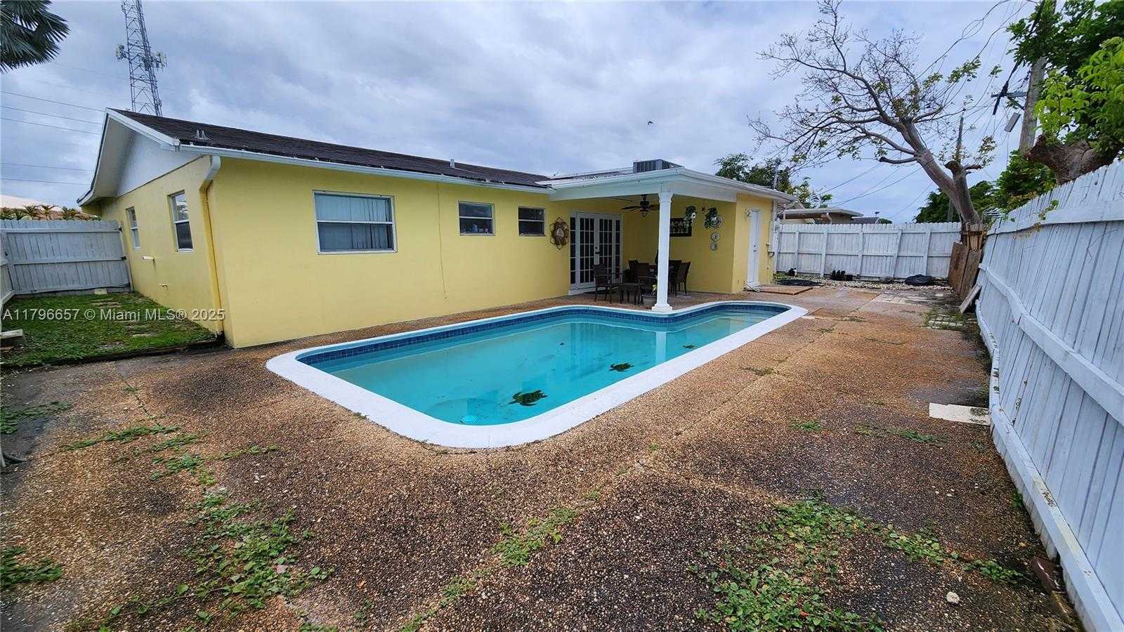 Small Image of 6881 SHERIDAN ST, Hollywood Number 26