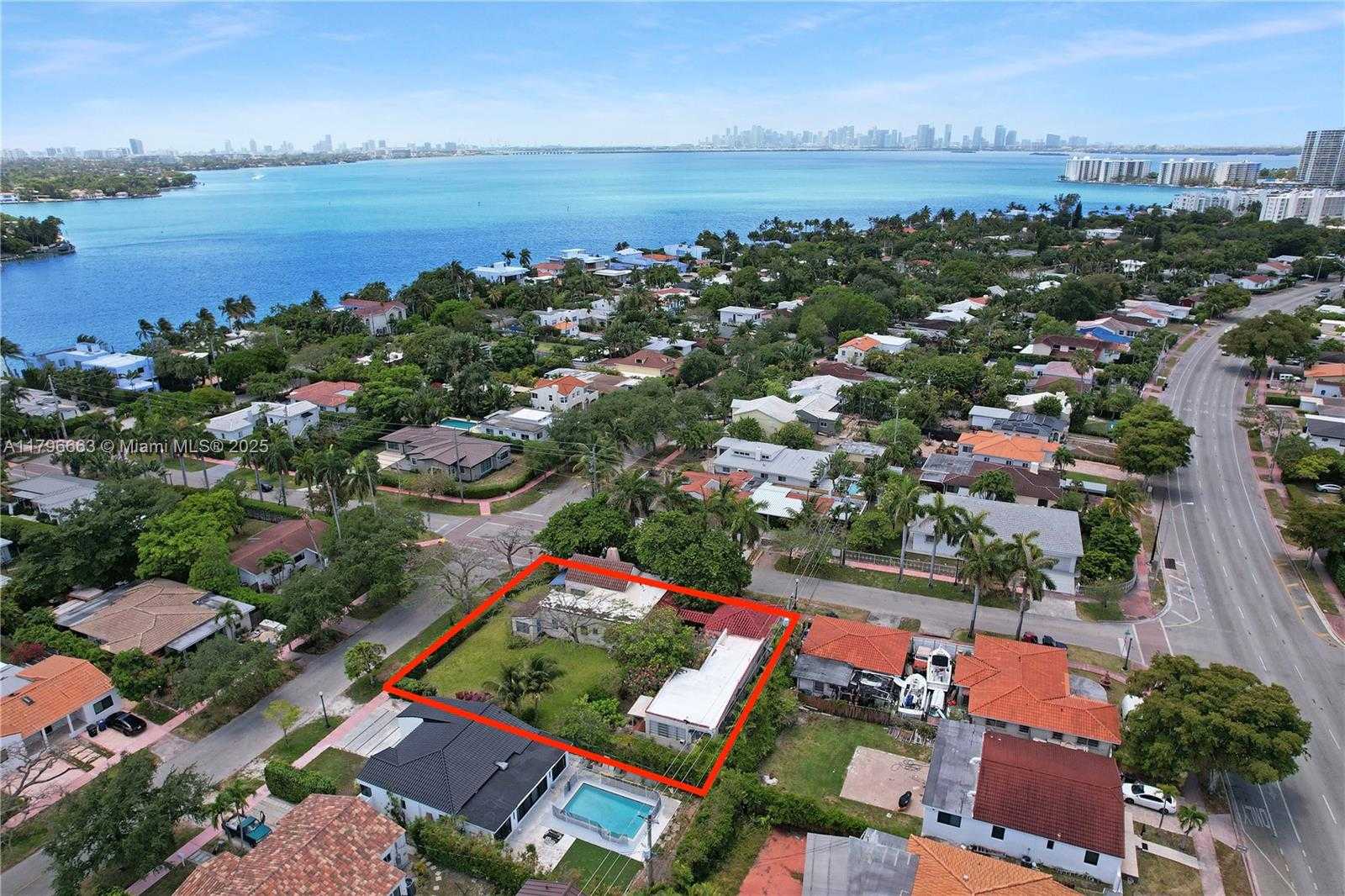 Small Image of 1423 BIARRITZ DR, Miami Beach Number 23