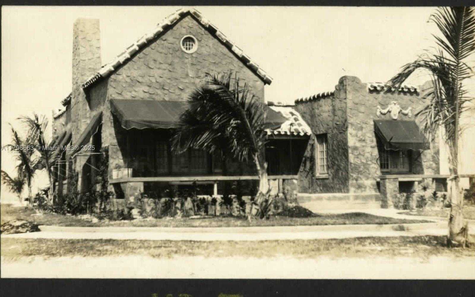 Small Image of 1423 BIARRITZ DR, Miami Beach Number 24