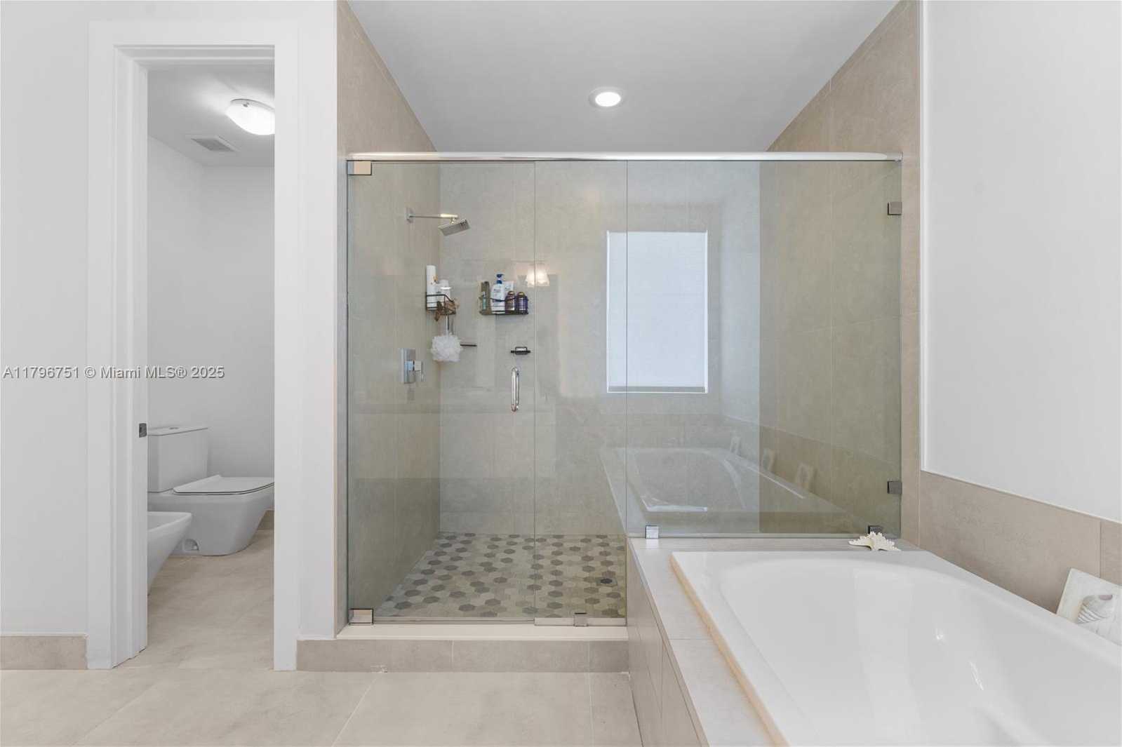 Small Image of 9830 NORTH WEST 74TH TER, Doral Number 31