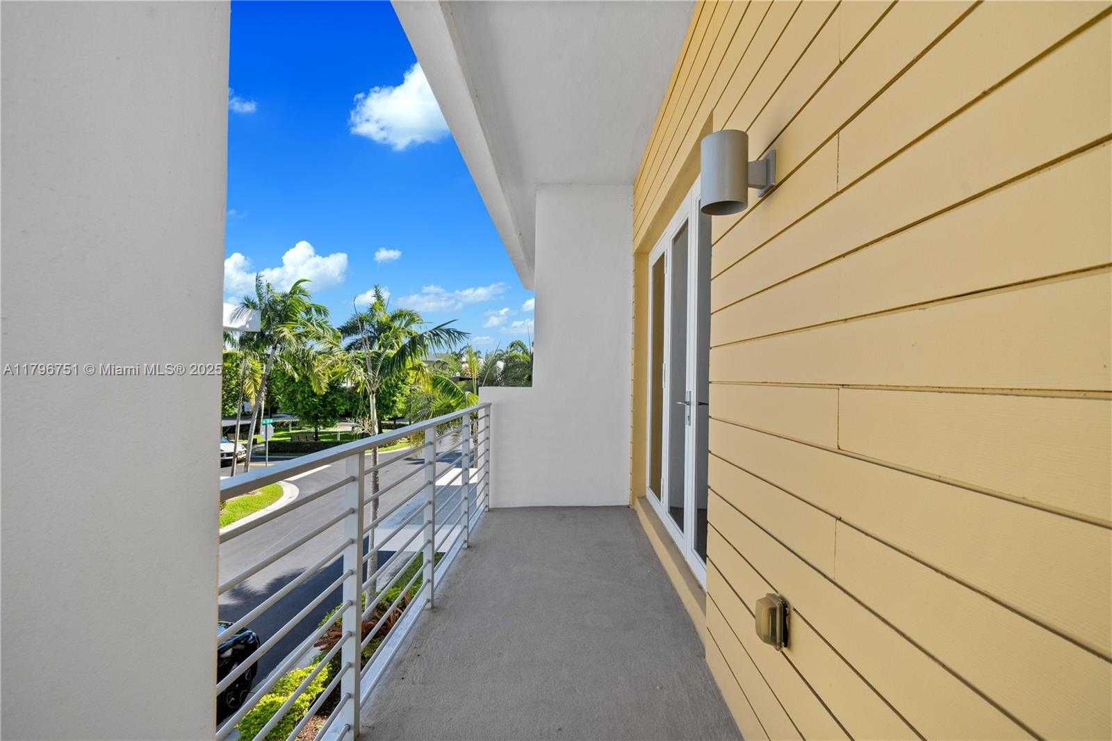 Small Image of 9830 NORTH WEST 74TH TER, Doral Number 35
