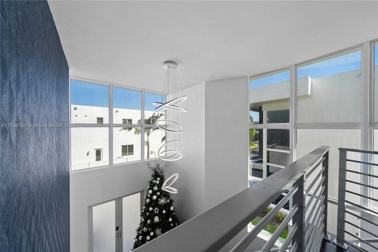 Small Image of 9830 NORTH WEST 74TH TER, Doral Number 9