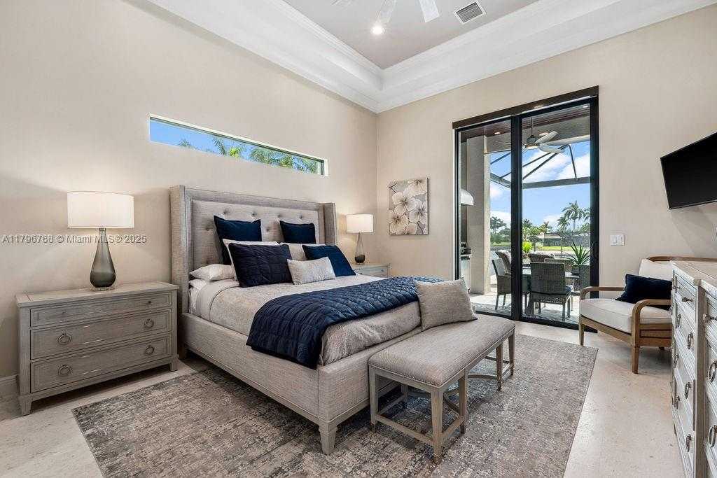 Small Image of 5049 SORRENTO CT, Cape Coral Number 20