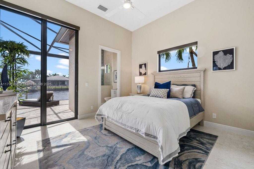 Small Image of 5049 SORRENTO CT, Cape Coral Number 24