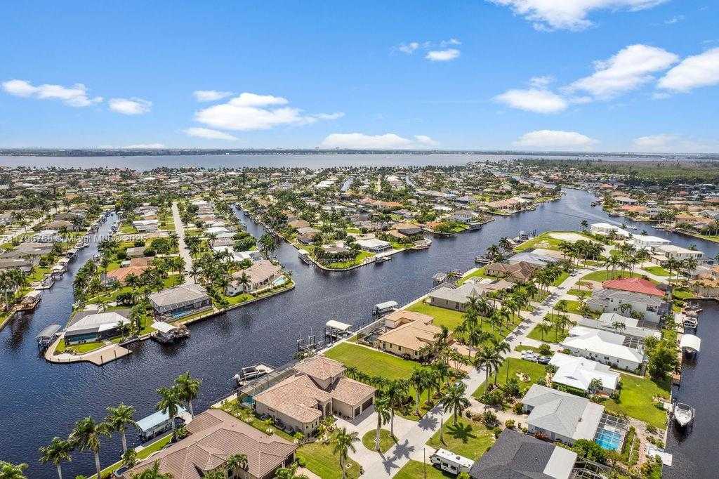 Small Image of 5049 SORRENTO CT, Cape Coral Number 39