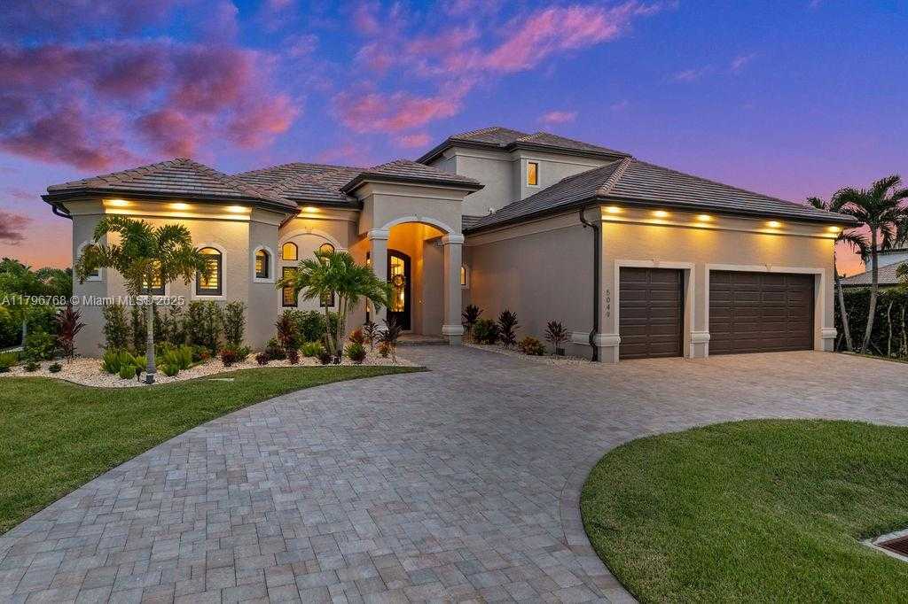 Small Image of 5049 SORRENTO CT, Cape Coral Number 52