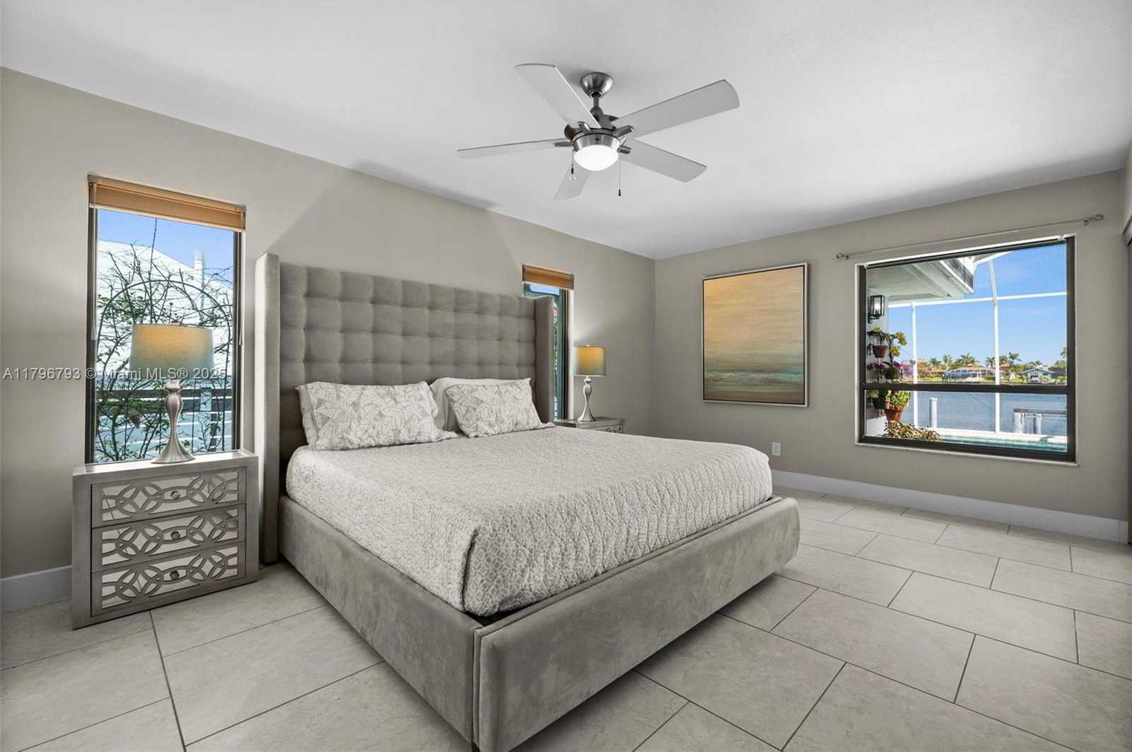Small Image of 621 SW 49TH LN, Cape Coral Number 23