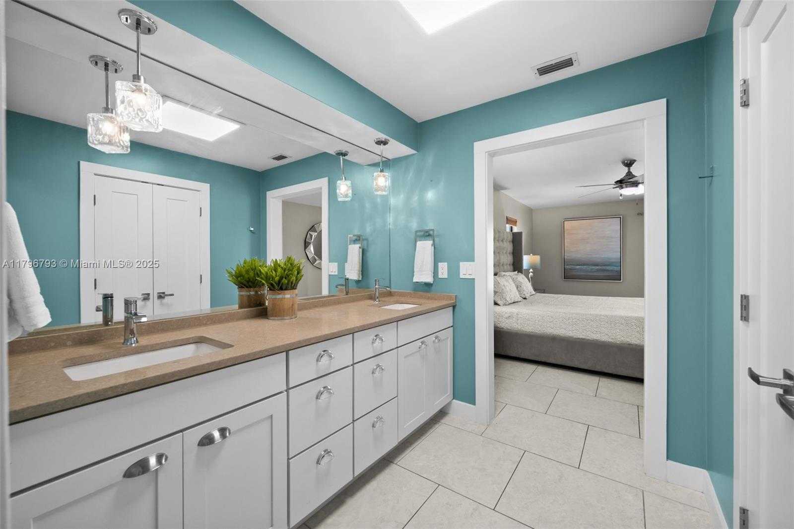 Small Image of 621 SW 49TH LN, Cape Coral Number 26