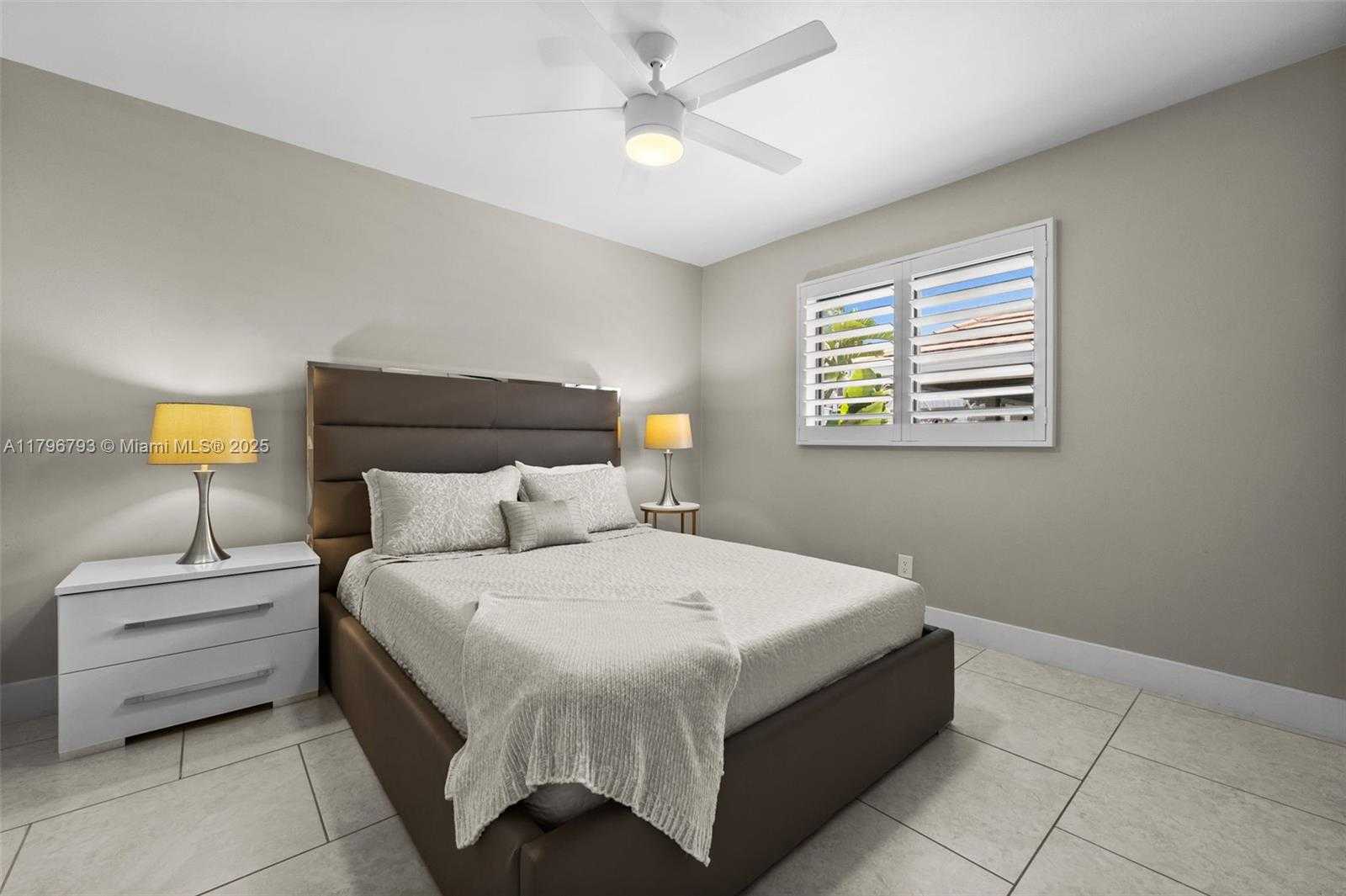 Small Image of 621 SW 49TH LN, Cape Coral Number 29